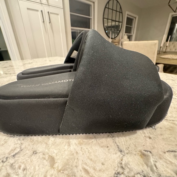 Adidas Y-3 Yohji Yamamoto Comfylette Puff Slide Black Women's Size 5 - Picture 6 of 10